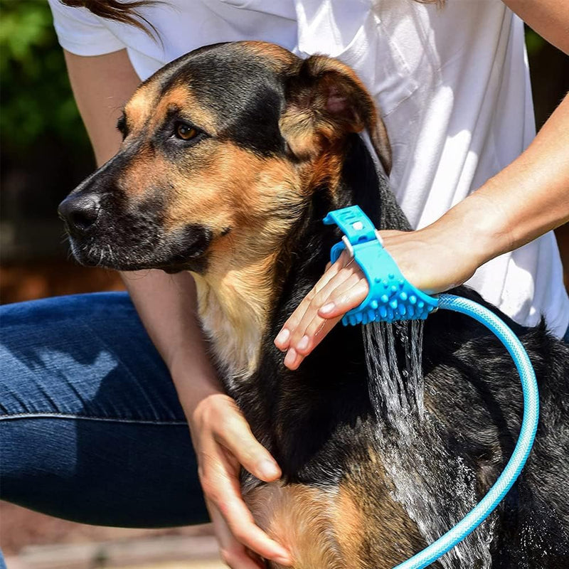 DUCHA MANGUEIRA COM ESCOVA PARA BANHO PET
